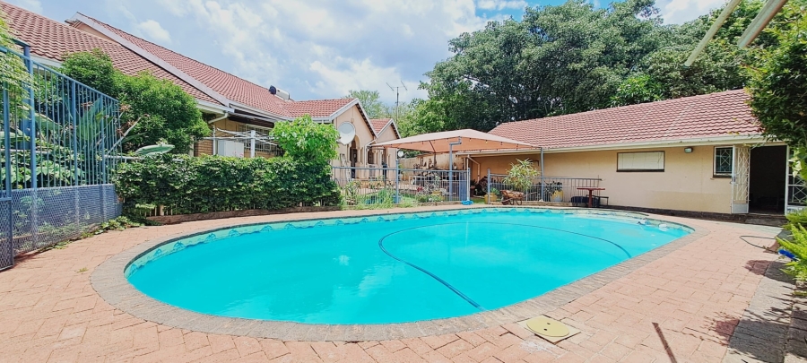 4 Bedroom Property for Sale in Protea Park North West